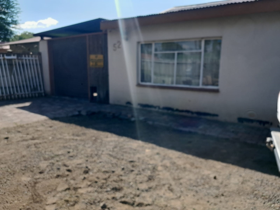 3 Bedroom Property for Sale in Rustenburg North North West